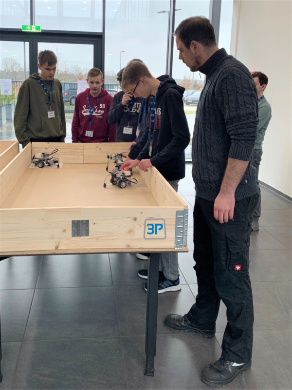 LEGO Mindstorms Projekt: 3P Kooperation mit Schulzentrum Lohne
